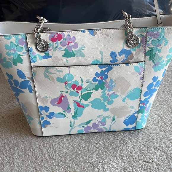 Calvin Klein flowery bag - Picture 4 of 6